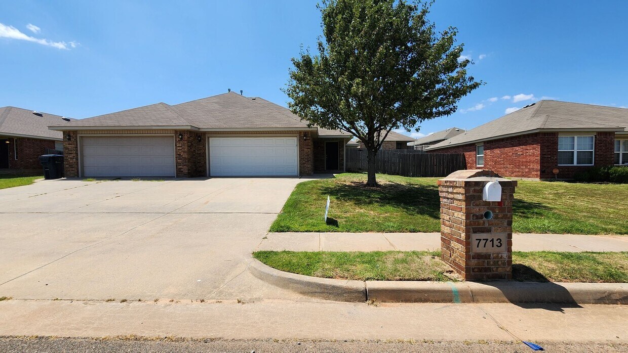 Primary Photo - 7713 Bennie Terrace