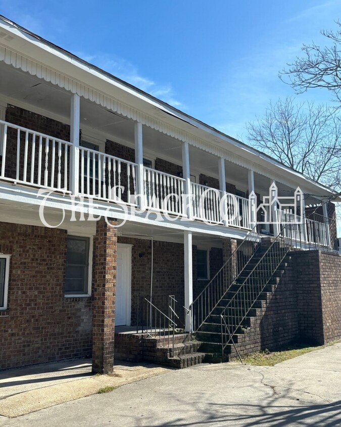 Foto del edificio - 1901 Gumwood Blvd