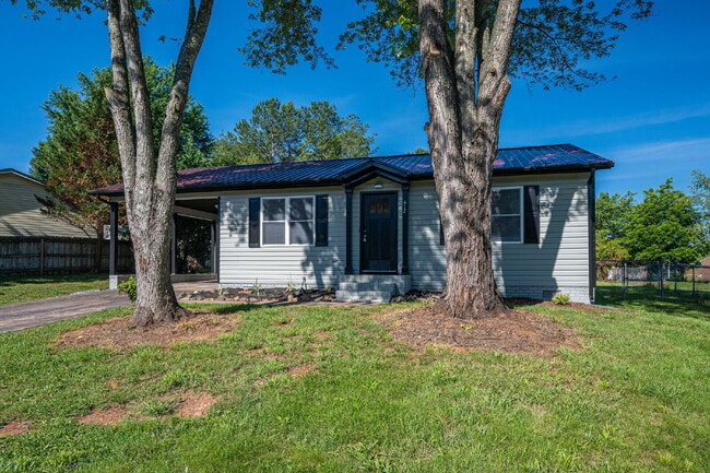 Building Photo - Remarkably Renovated Ranch in the Heart of Maiden!