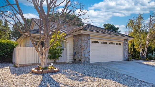 Foto del edificio - Charming Home for Now Leasing in Thousand Oaks!