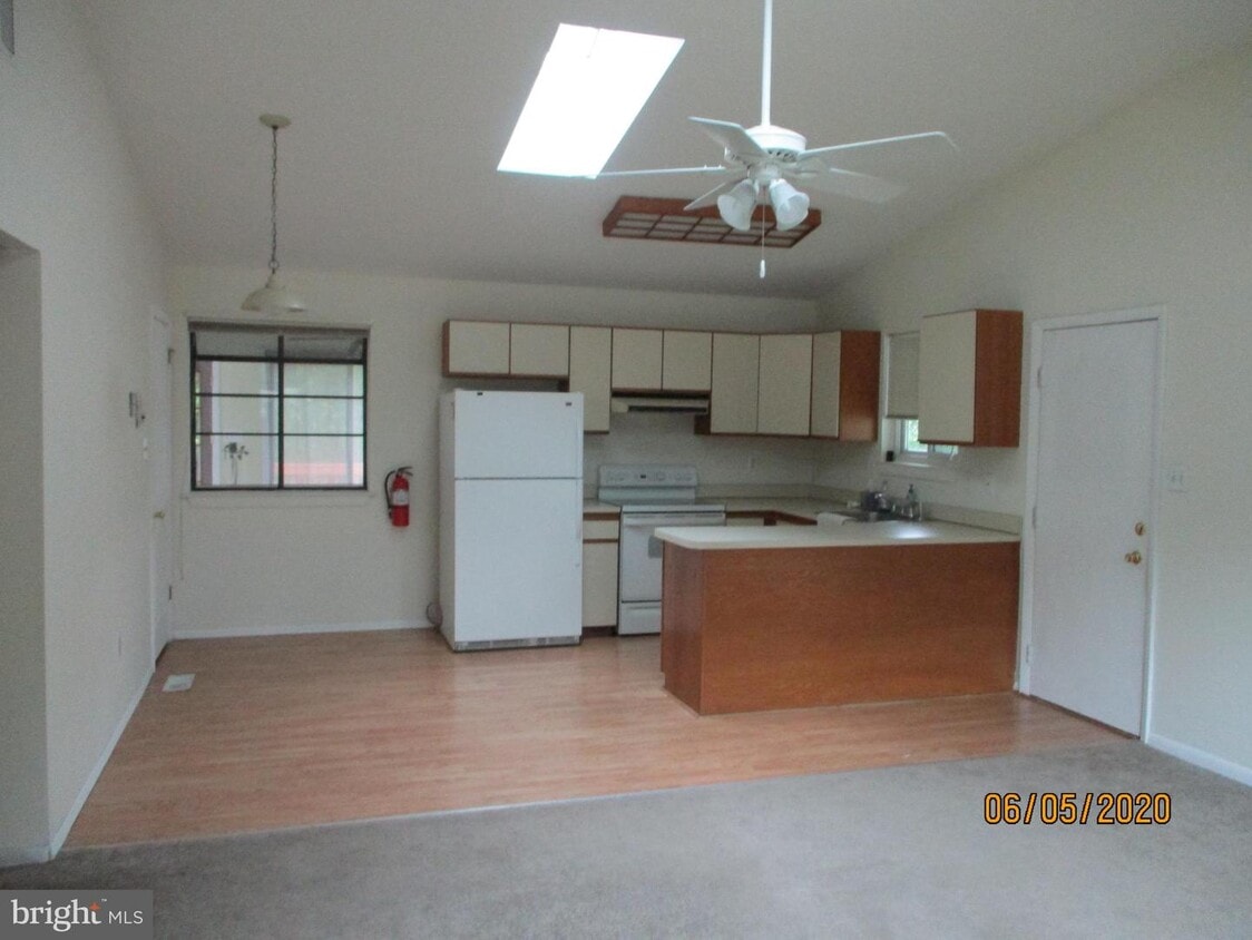 291 Creek Rd, Mount Laurel Township, NJ 08054 House Rental in Mount