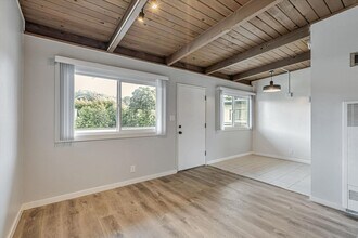 Building Photo - 6501 Donal Ave