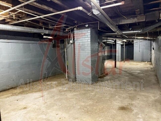 Building Photo - 3312 W 30th St