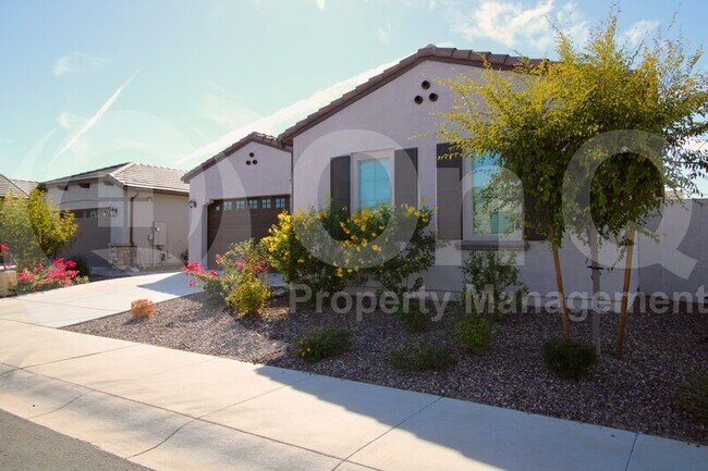 Building Photo - 183 E Birchwood Pl