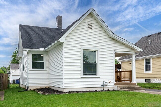 Foto del edificio - 2634 Wayland Ave