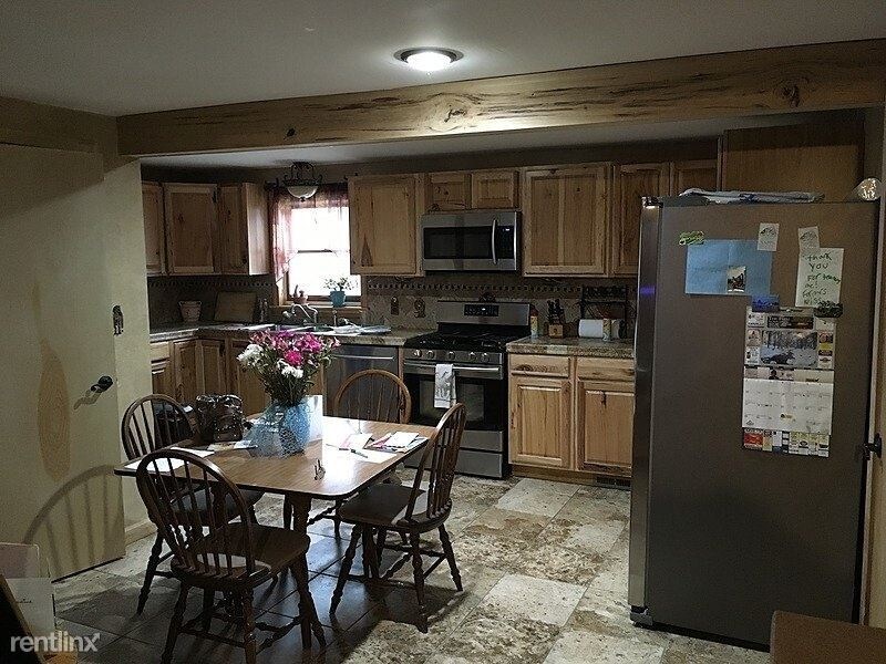 Primary Photo - 2 br, 1.5 bath House - 655 Horning Road