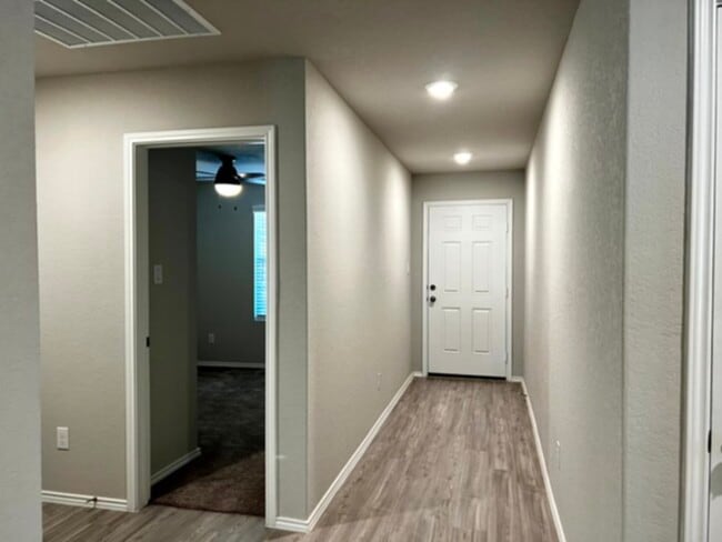 Building Photo - 5452 Jasmine Spur