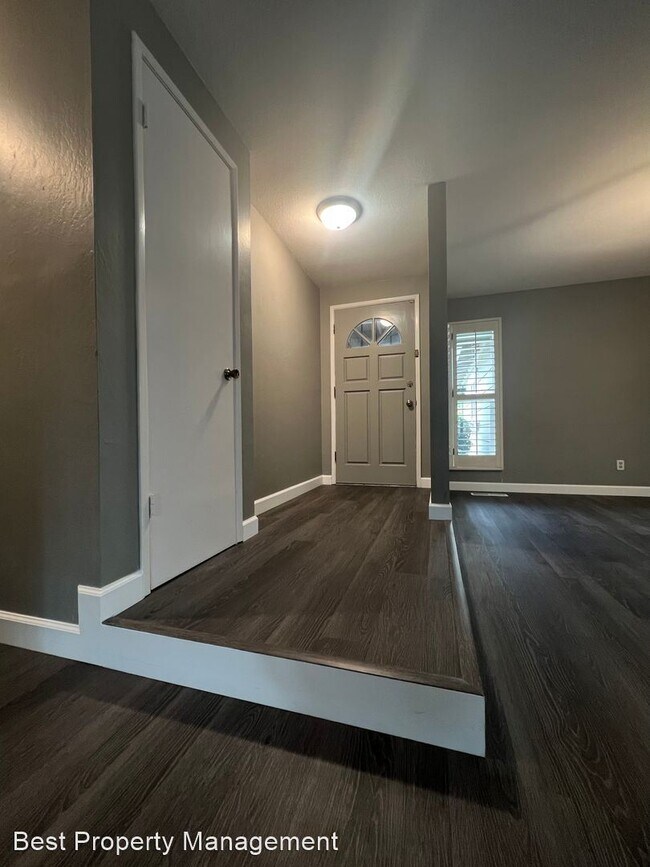 Building Photo - 3 br, 2 bath House - 3214 Harbour Dr