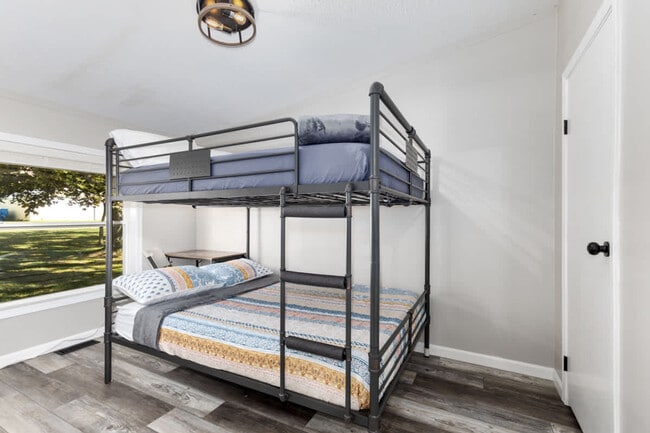 Building Photo - 46147 Abernathy Dr