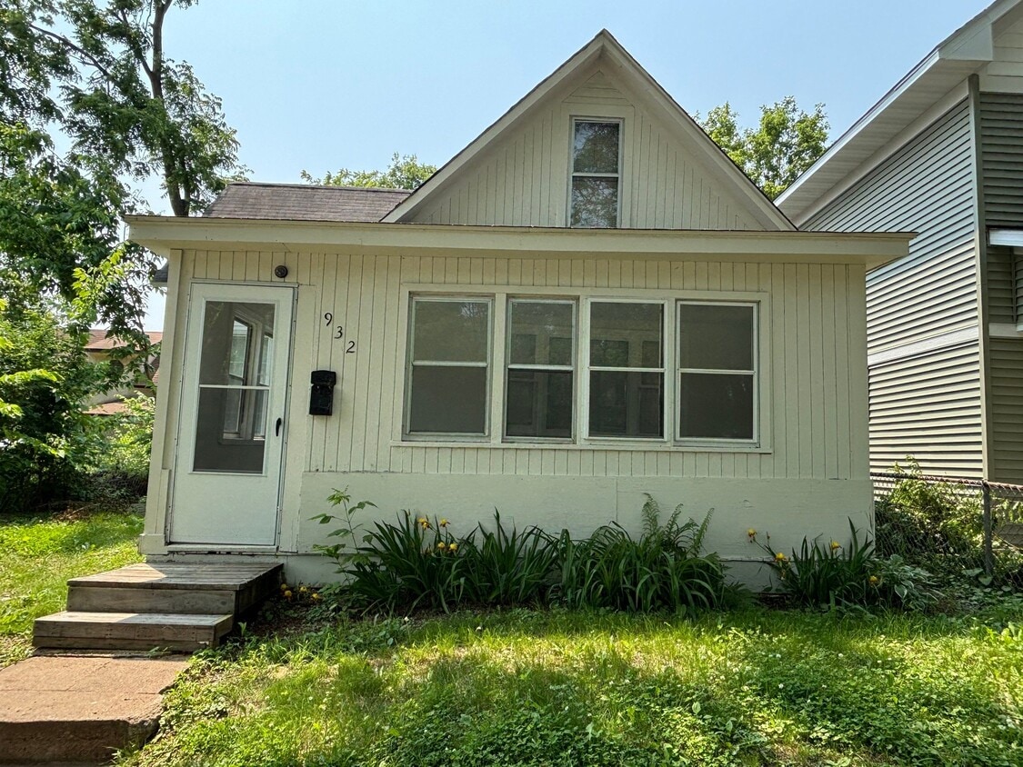 Foto principal - 932 York Ave