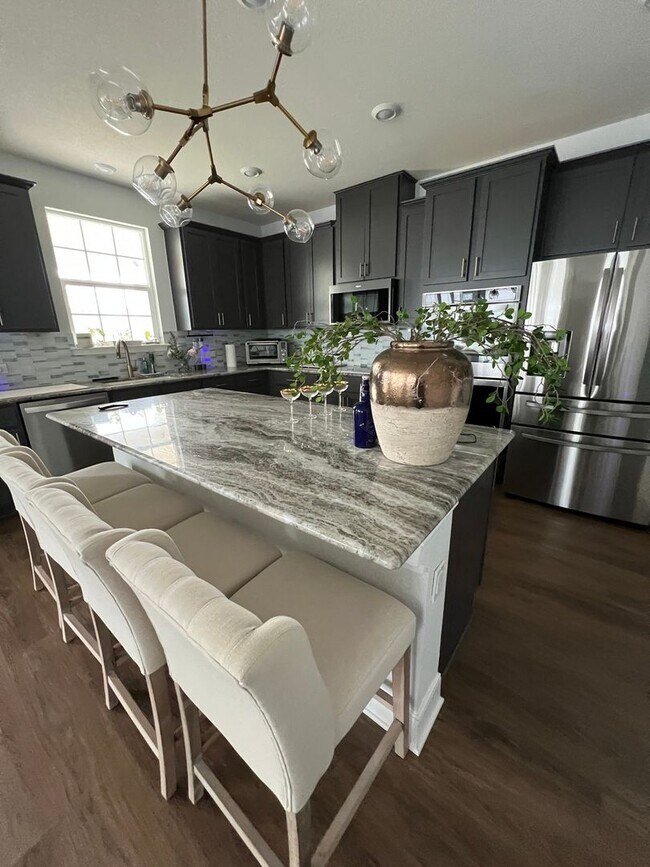 Foto del edificio - Spacious 4BR+Office House in Austin