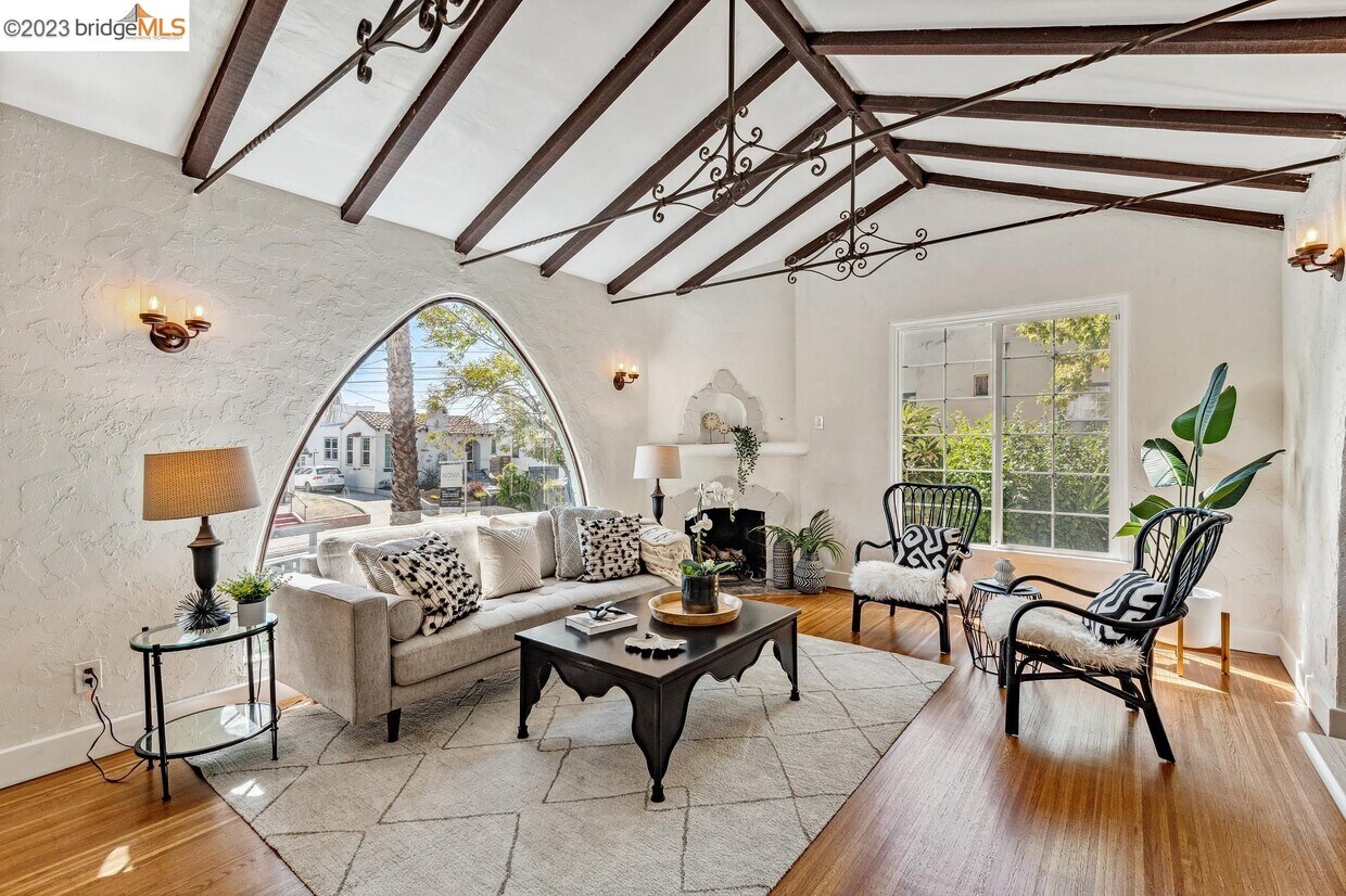 Foto principal - 3415 Simmons St