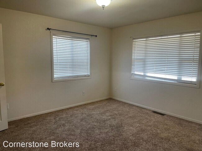 Building Photo - 4 br, 2 bath House - 1220 Edmunds St.