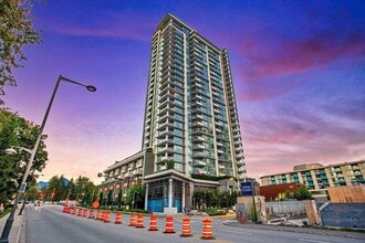 Building Photo - 680 Seylynn Cres