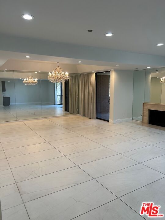 Foto del edificio - 125 N Gale Dr