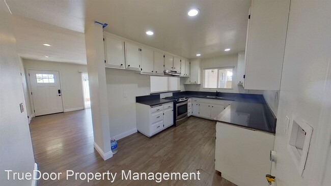 Foto del edificio - 2 br, 1.5 bath House - 18831 E. Vine Ave