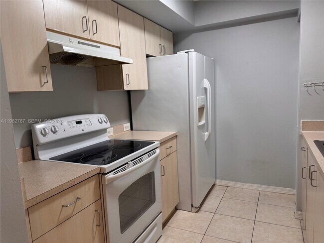 Foto del edificio - 655 SW 111th Way