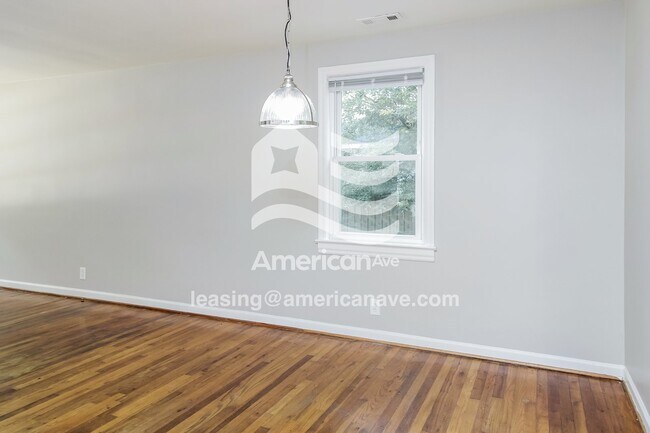 Foto del edificio - 412 Steadham Rd