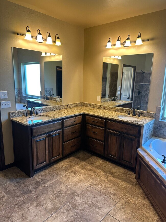 1661 Appaloosa Dr, Blanchard, OK 73010 House Rental in Blanchard, OK