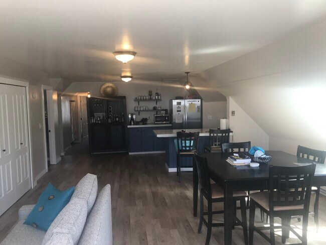 Living Area - 2909 Walnut St