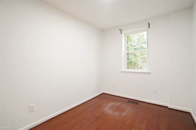 Building Photo - 2 br, 1.5 bath House - 619 Florida Avenue ...