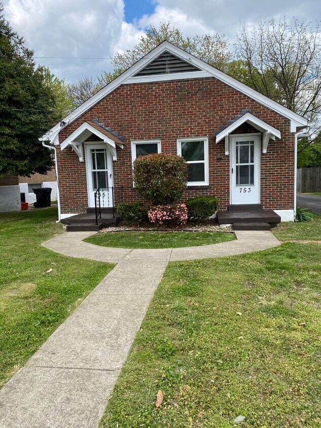 753 Brookline Ave Unit 753, Louisville, KY 40214 Apartments in