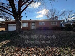 Building Photo - 2408 Caverhill Dr