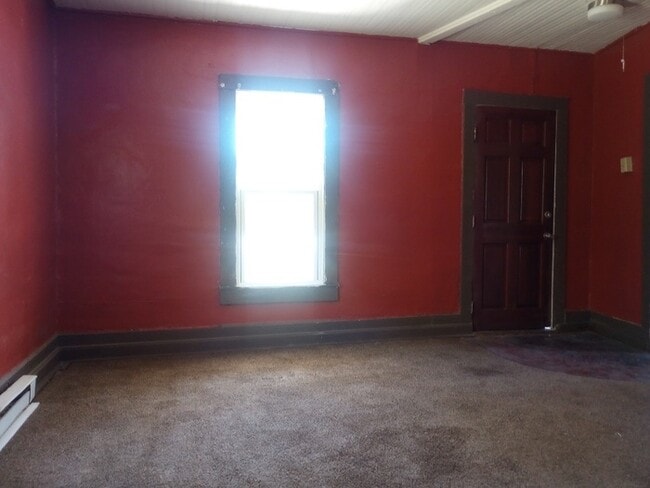 Foto del edificio - Price Drop! 2 Bedroom 1 Bathroom