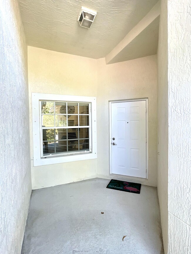 Building Photo - 5036 N La Sedona Cir