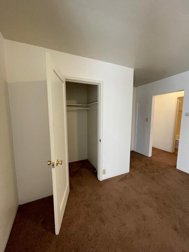 Foto del edificio - 1 bedroom in Oakland CA 94602