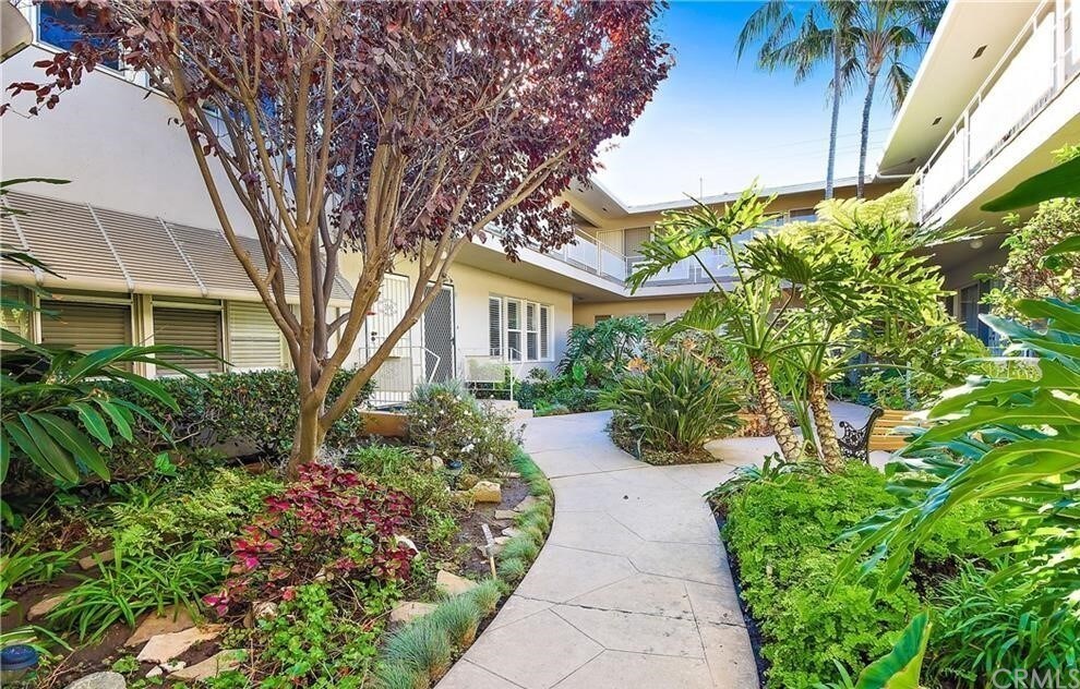 3042 3rd E St Unit 16, Long Beach, CA 90814 Condo for Rent in Long