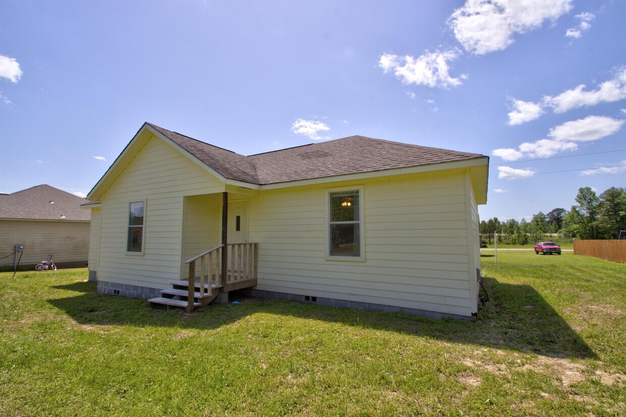 Foto principal - 124 S Burgess Rd