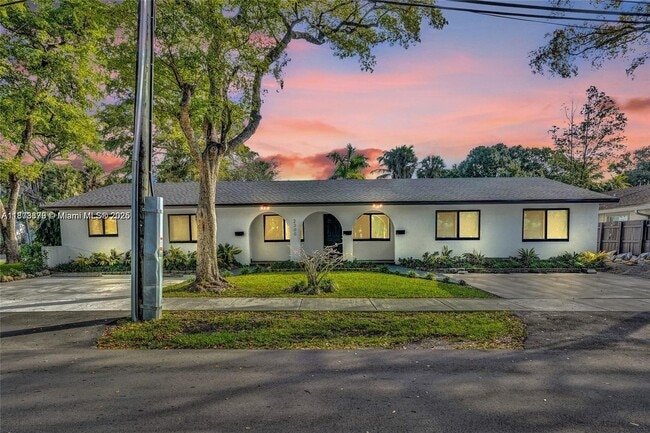 Foto del edificio - 2300 SW 18th Terrace