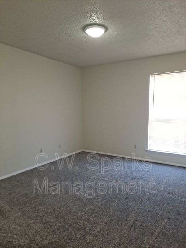 Foto del edificio - 321 Hastings Dr