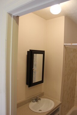 Foto del edificio - 2 Bedroom Townhouse for Rent in Bridgewater