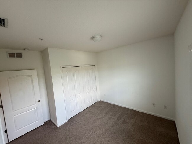 Foto del edificio - 4908 Key Lime Dr