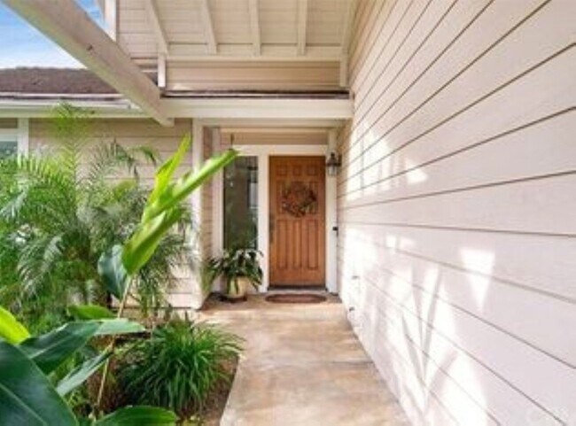 Foto del edificio - Spacious and modern 3 bedroom home within the prestigious Terraces of Cantebria subdivision.