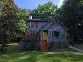 Building Photo - 2808 Livery Way