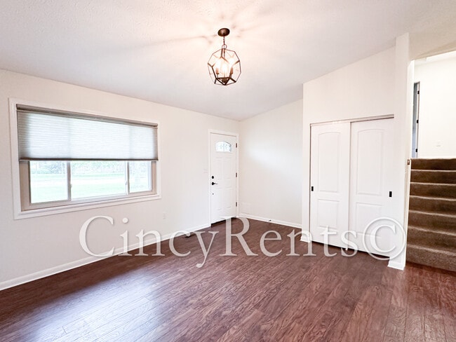 Building Photo - 7436 Wyandot Ln