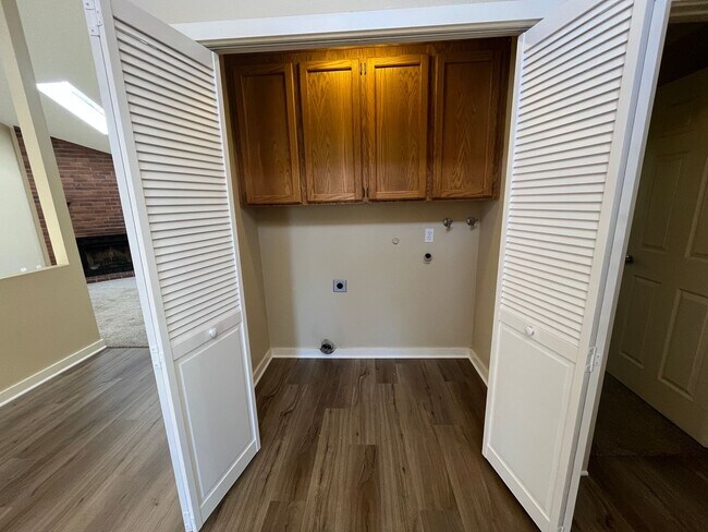 Foto del edificio - Charming One-Level 3BR Home in Desirable B...