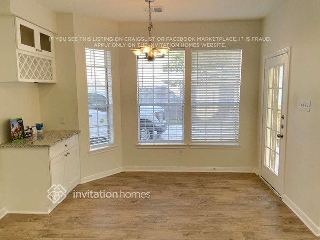 Building Photo - 14910 Summerland Cir