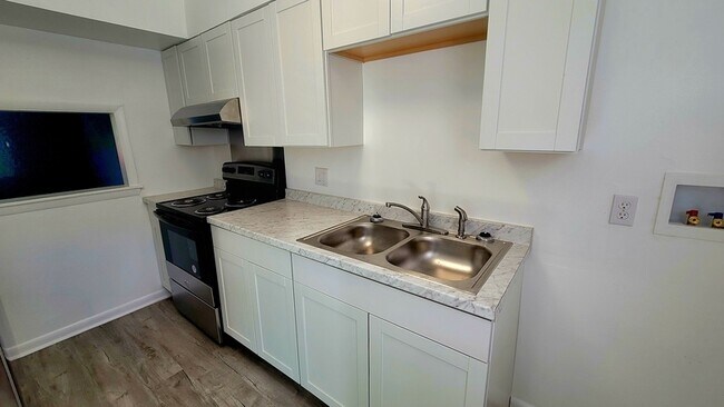 Foto del edificio - 2619 Wayside Dr
