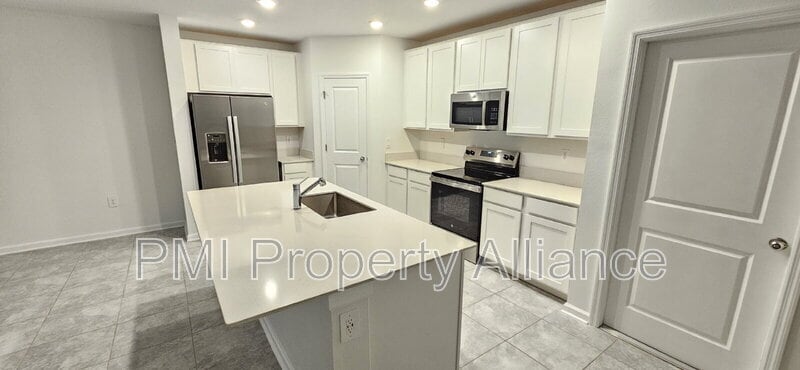Foto principal - 1827 Weir Blvd