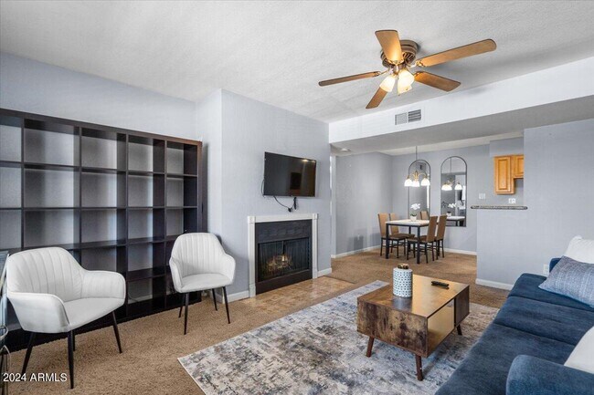 Foto del edificio - 5995 N 78th St