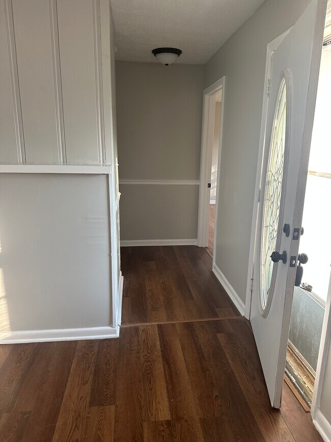 Foto del edificio - 205 Mc Crary Dr