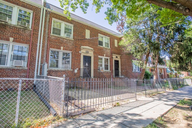 Foto del edificio - 1811 18th St SE