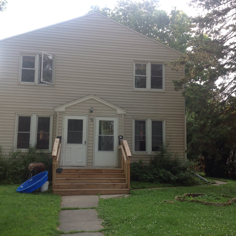 Primary Photo - 16 9th Ave NE