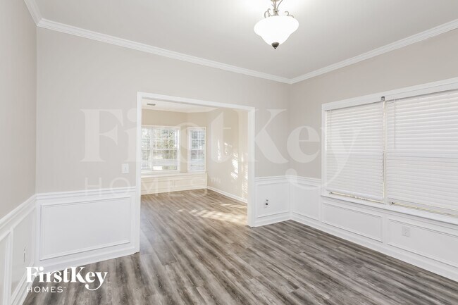 Foto del edificio - 620 Victoria Station Blvd NE