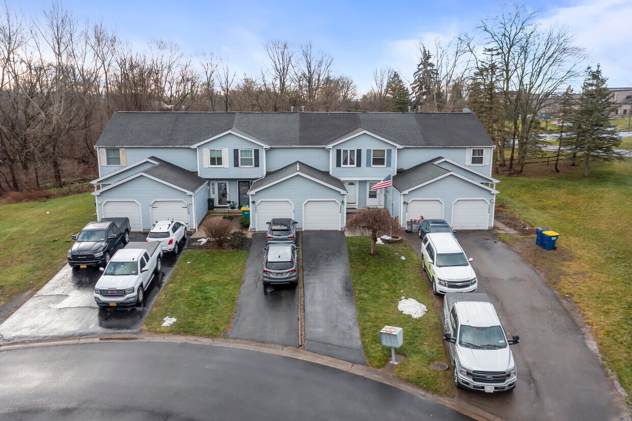Primary Photo - 3226 Sherwood Dr