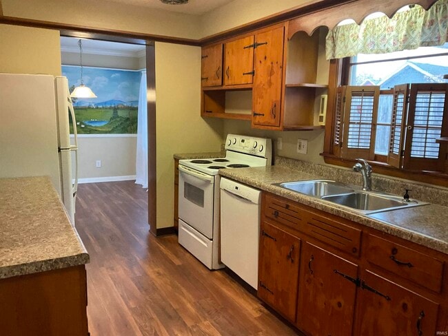 Building Photo - 1421 Nevada Ave